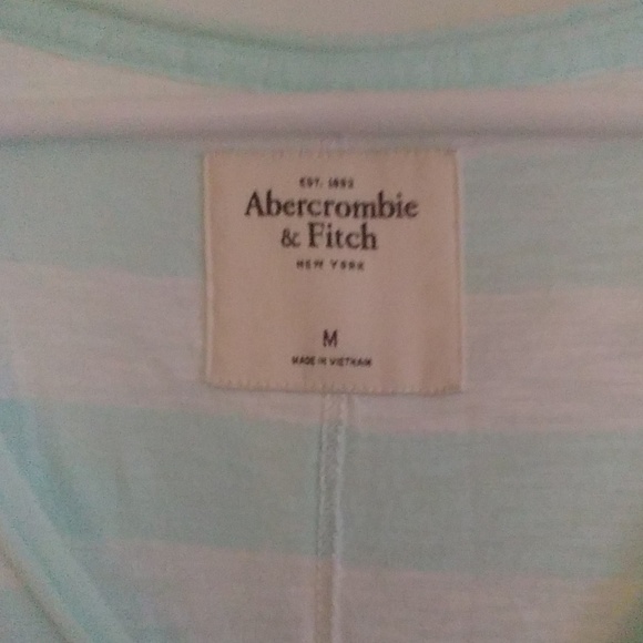 Abercrombie t-shirt - Picture 2 of 4